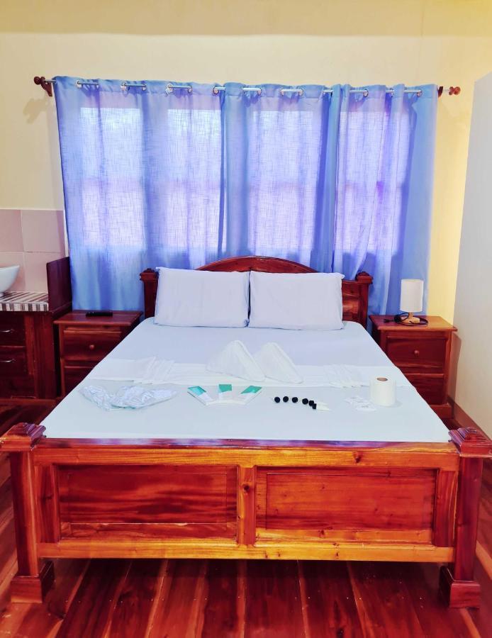La-Familia Guest House Сикихор Экстерьер фото